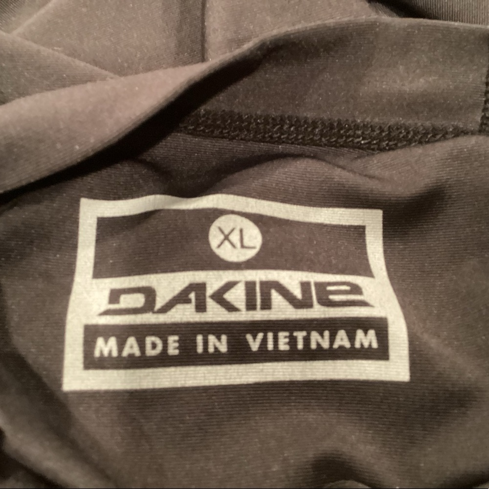 Dakine Rashguard - Picture 7 of 7